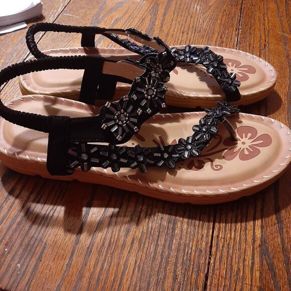 EUC Size 11 (45) Black Floral Embellished Sandals Summer Shoes - Picture 2 of 4